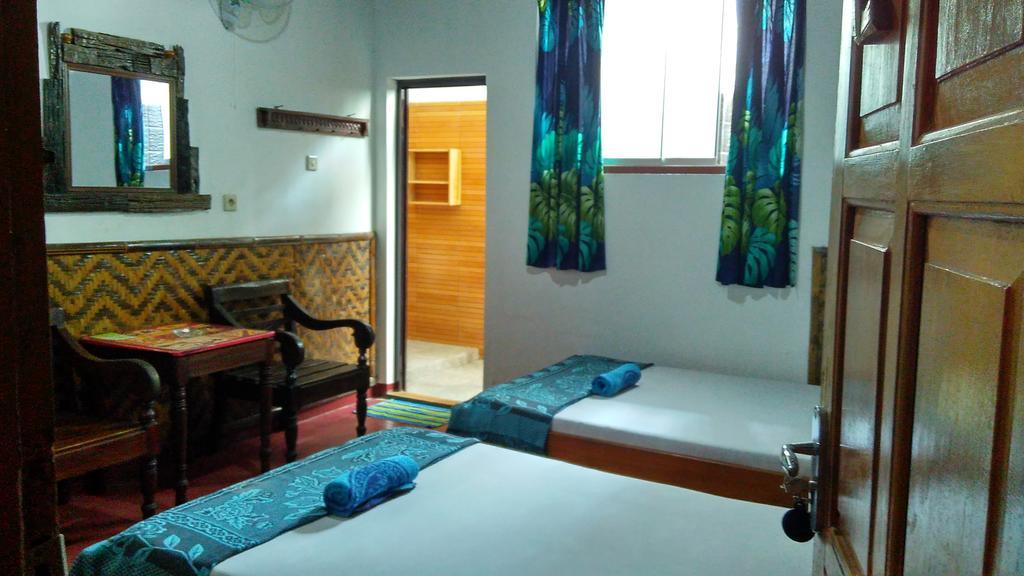 Mini Tiga Homestay Pangandaran Exterior photo